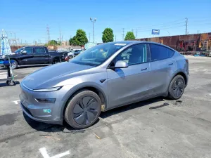 Tesla Model Y 2026