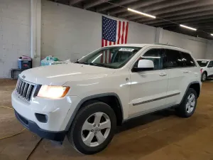 Jeep Grand Cherokee 5.7L 8 2011
