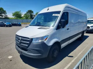 Mercedes-Benz Sprinter 2.0L 4 2025