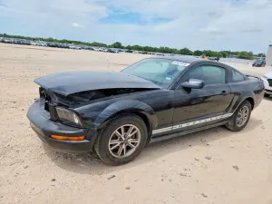 Ford Mustang 4.0L 6 2005