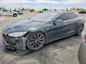 Tesla Model S 2013