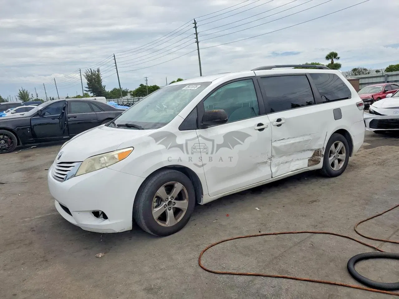 Toyota Sienna 3.5L 6 2015
