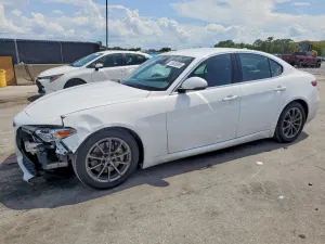 Alfa Romeo Giulia 2.0L 4 2017