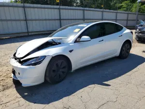 Tesla Model 3 2024