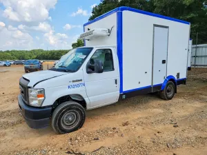 Ford Econoline 7.3L 8 2024