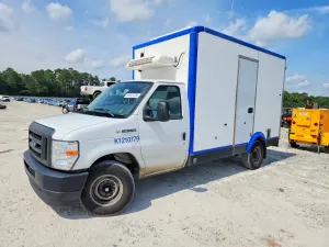 Ford Econoline 7.3L 8 2024