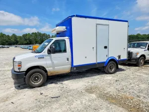 Ford Econoline 7.3L 8 2023