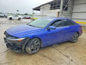 Hyundai Elantra 2.0L 4 2024