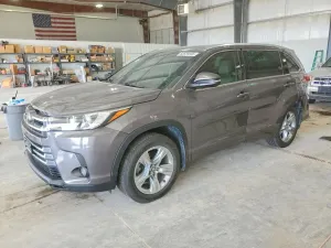 Toyota Highlander 3.5L 6 2017