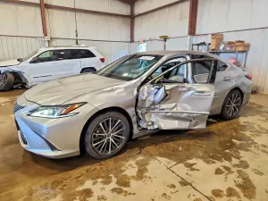 Lexus ES 3.5L 6 2022
