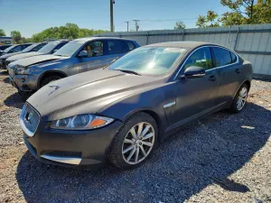 Jaguar XF 2.0L 4 2013