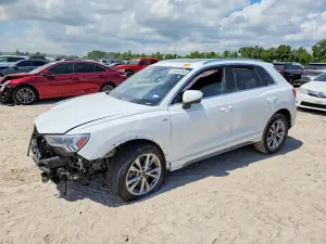 Audi Q3 2.0L 4 2023