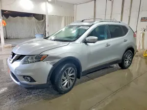 Nissan Rogue 2.5L 4 2015