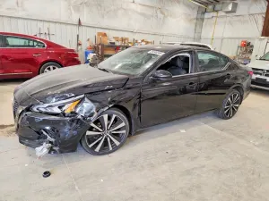 Nissan Altima 2.5L 4 2021