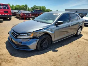 Volkswagen Jetta 1.4L 4 2016