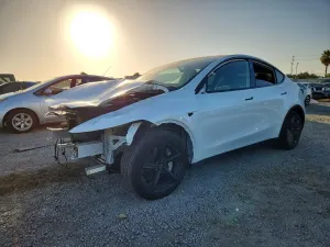 Tesla Model Y 2026