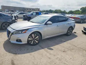 Nissan Altima 2.5L 4 2020