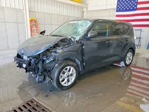 Kia Soul 2.0L 4 2025