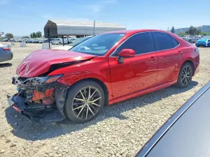 Toyota Camry 2.5L 4 2021