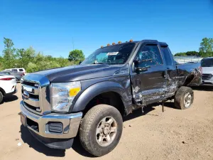 Ford F-250 6.7L 8 2015