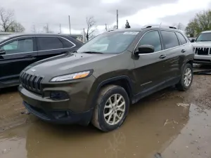 Jeep Cherokee LATITUDE 2.4L 4 2015