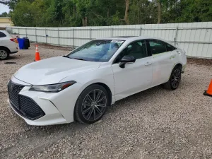 Toyota Avalon 3.5L 6 2019