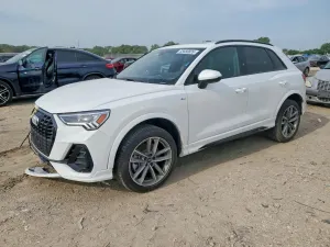 Audi Q3 2.0L 4 2025