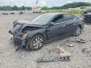 Nissan Altima 2.5L 4 2022
