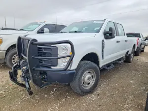 Ford F-250 6.7L 8 2023