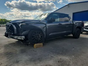 Toyota Tundra 3.4L 6 2023