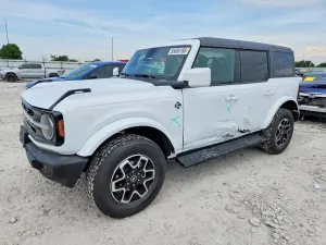 Ford Bronco 2.7L 6 2025