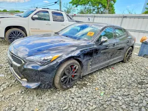 Kia Stinger 3.3L 6 2021