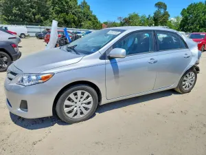 Toyota Corolla 1.8L 4 2012