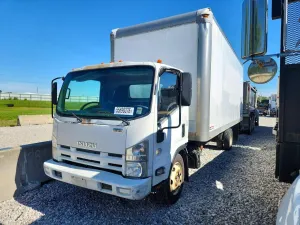 Isuzu NRR 5.2L 4 2014