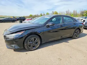Hyundai Elantra 2.0L 4 2023