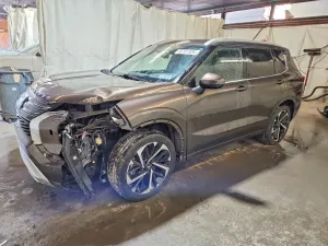 Mitsubishi Outlander 2.5L 4 2022