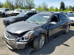 Nissan Altima SR 3.5L 6 2012