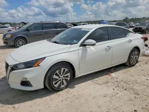 Nissan Altima 2.5L 4 2022