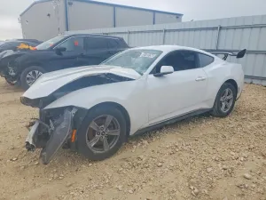 Ford Mustang 2.3L 4 2024
