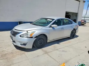 Nissan Altima 2.5L 4 2015