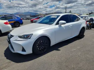 Lexus IS 2.0L 4 2020