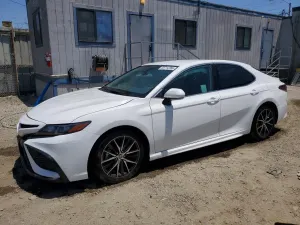 Toyota Camry 2.5L 4 2023