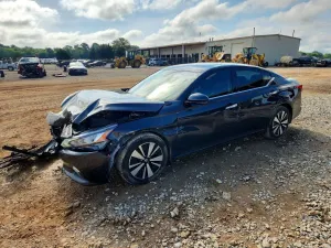 Nissan Altima 2.5L 4 2021