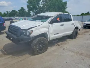 Toyota Tundra 4.6L 8 2013