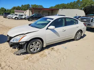 Nissan Altima 2.5L 4 2012