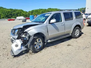 Nissan Pathfinder 4.0L 6 2012