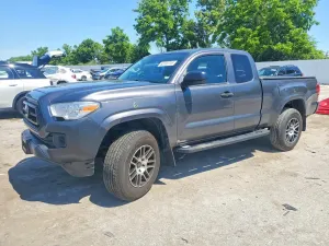 Toyota Tacoma 2.7L 4 2020