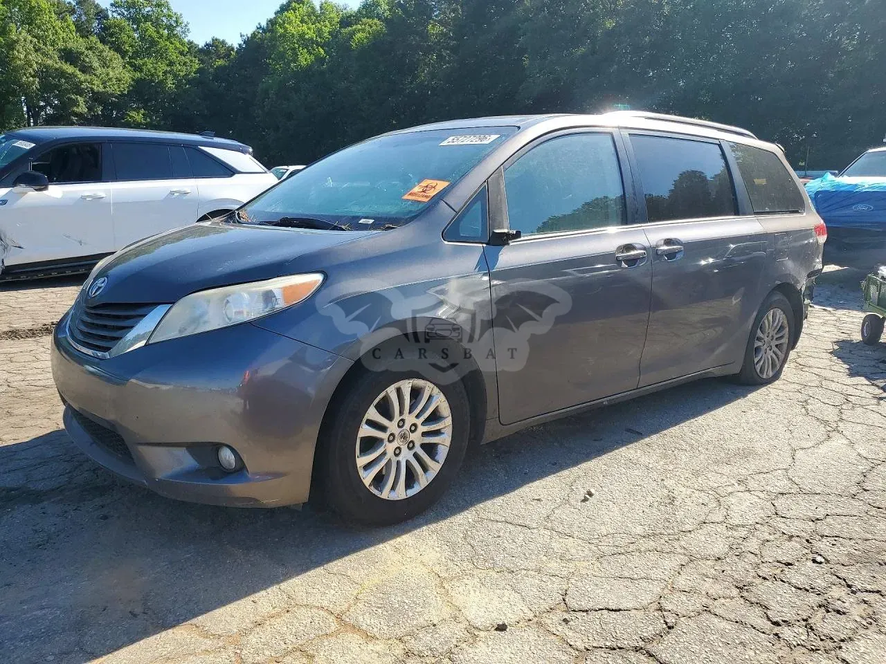 Toyota Sienna 3.5L 6 2014