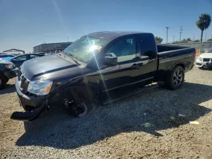Nissan Titan 5.6L 8 2012
