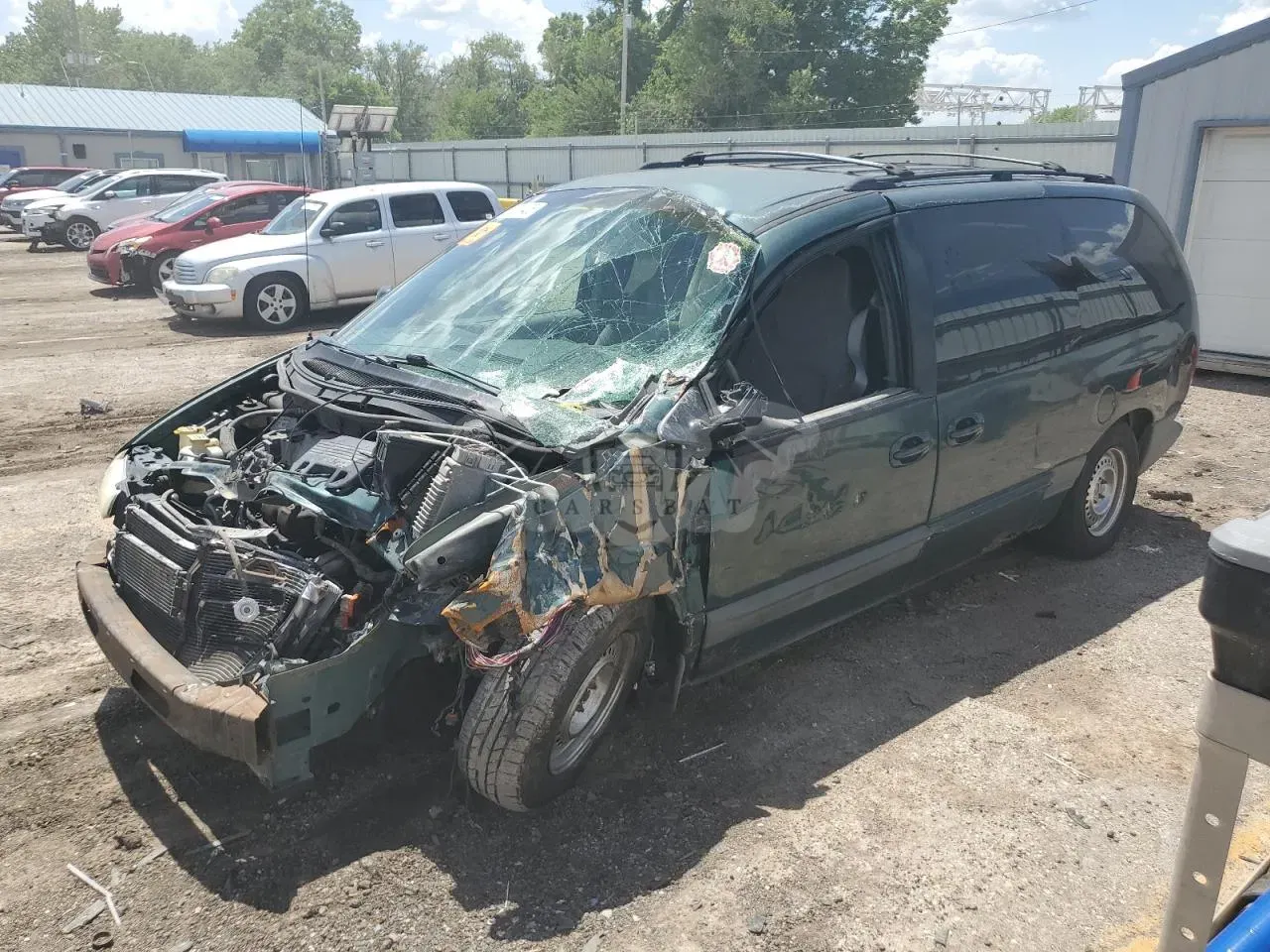 Dodge Grand Caravan (Caravan) SE 3.3L 6 1999